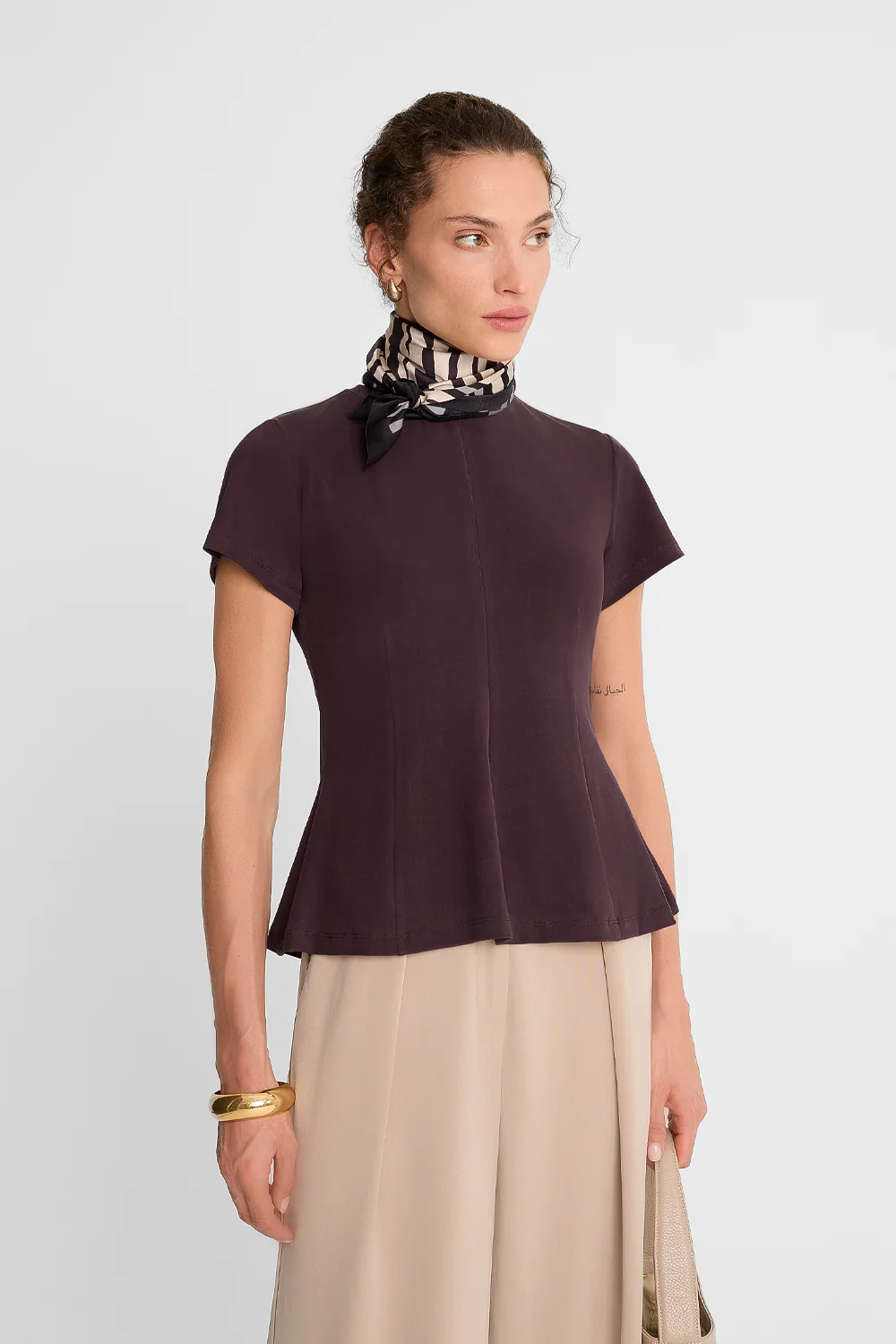 T-shirt Miss Dainty Burgundy - Image 3