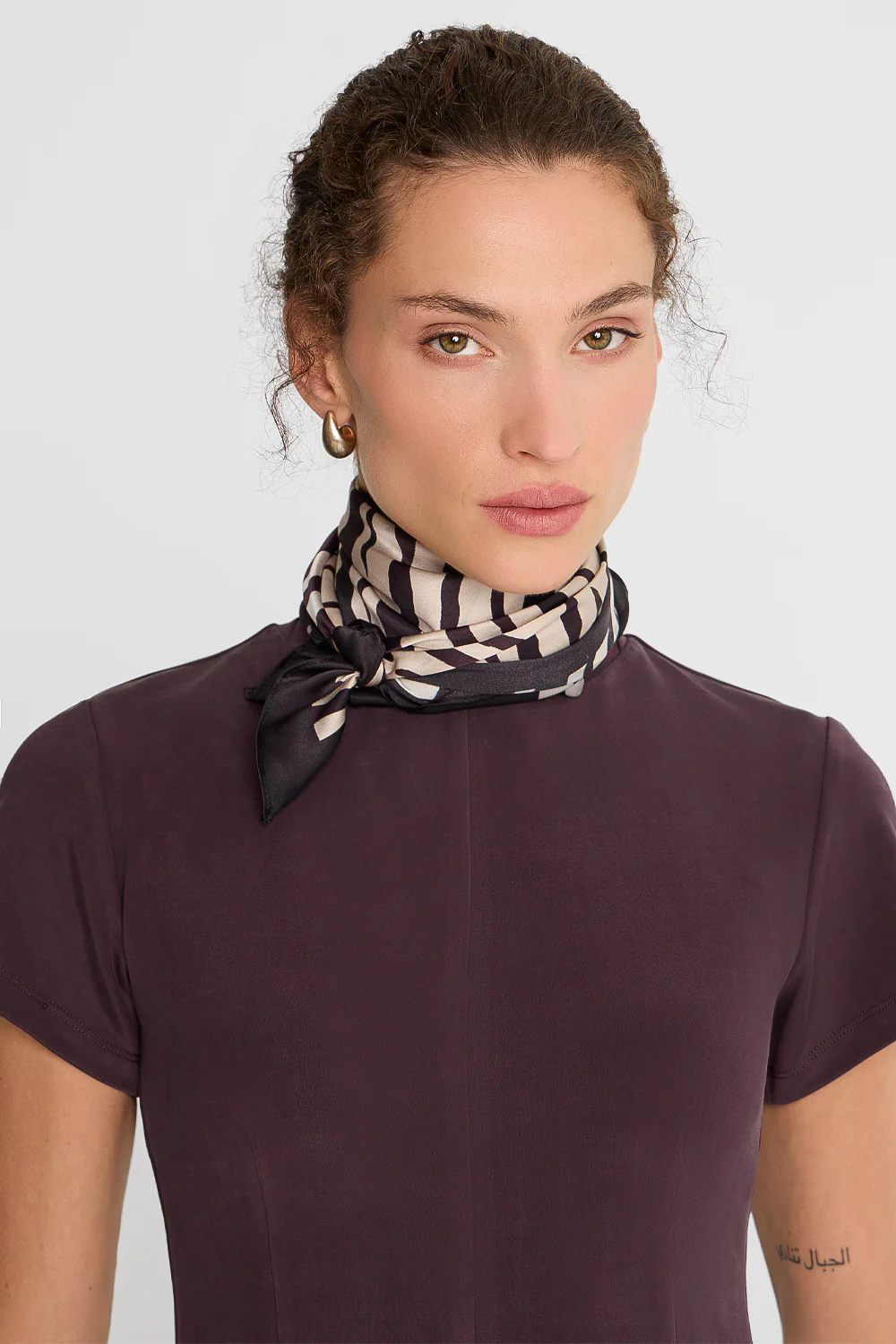 T-shirt Miss Dainty Burgundy - Image 4