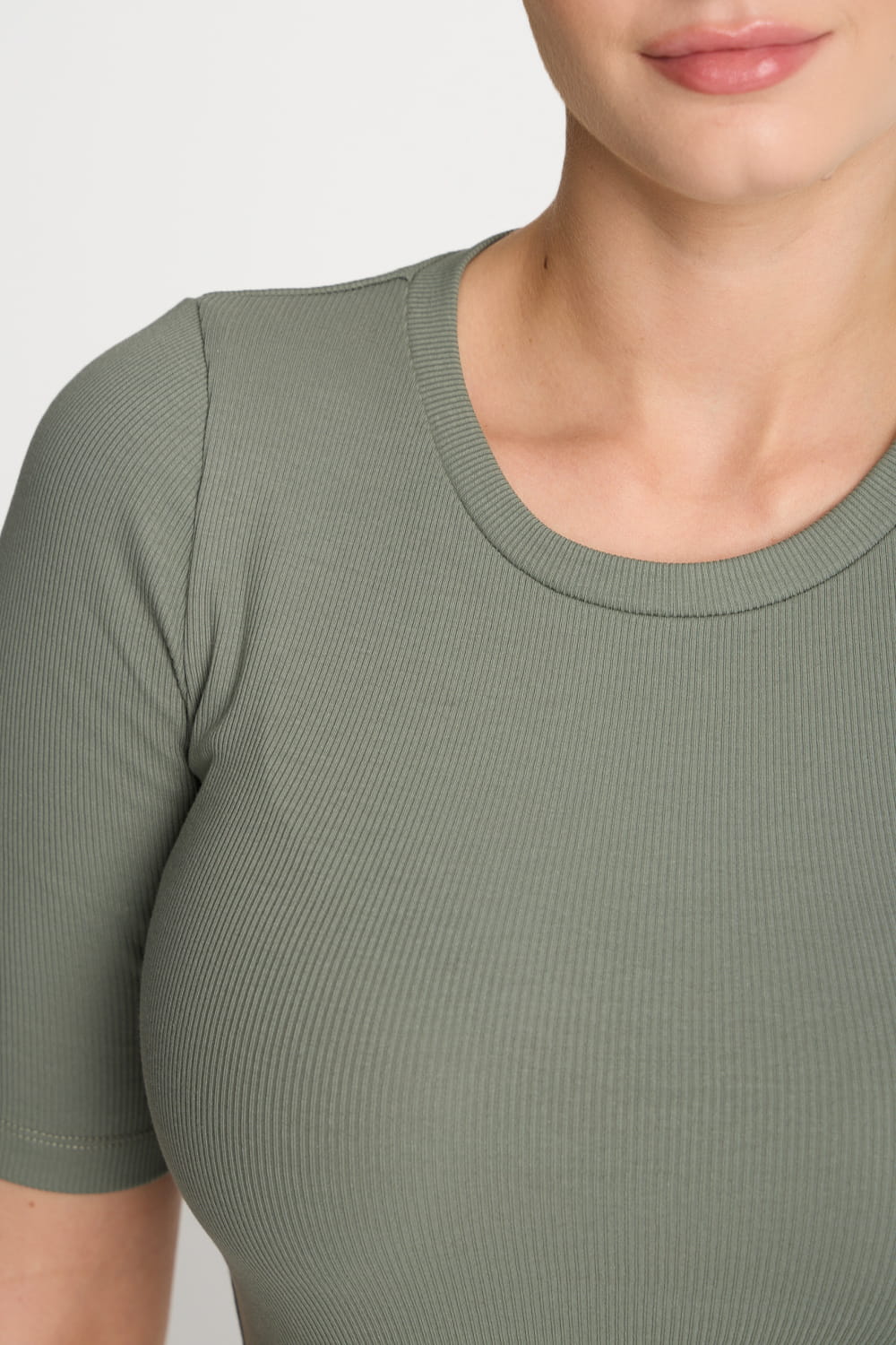 T-shirt Miss Lovable Olive - Image 3