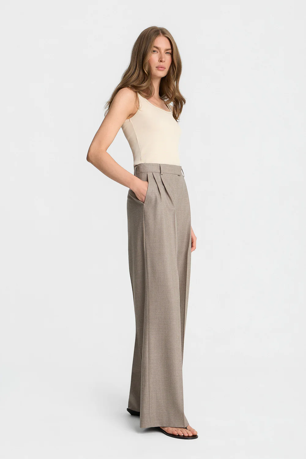 Spodnie Miss Vienna Taupe - Image 3